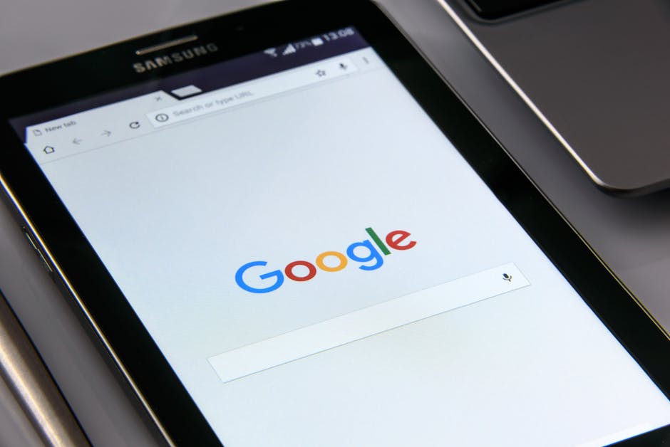 Recherche Google sur tablette mobile pour vérifier un nom de domaine